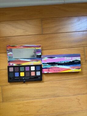 Anastasia Beverly Hills Artist Palette - Purple, Pink, Green, Gold, Blue